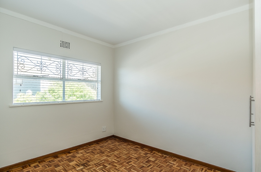 To Let 2 Bedroom Property for Rent in Heathfield Western Cape